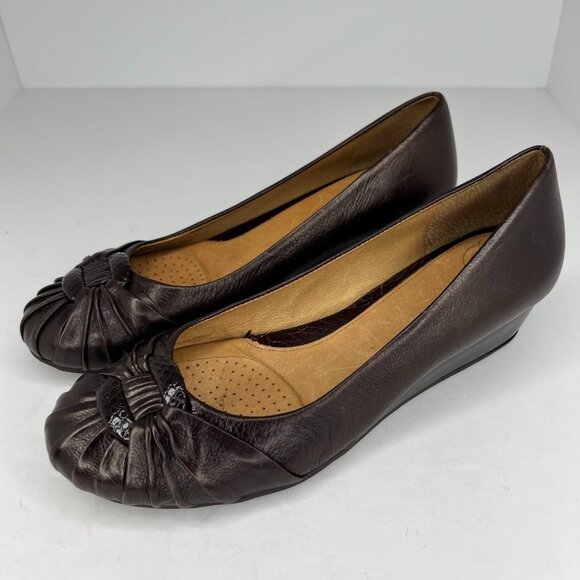 Nurture Womens Serene Brown Leather Low Casual Wedge Size 10 M Slip On Heels - Picture 1 of 10